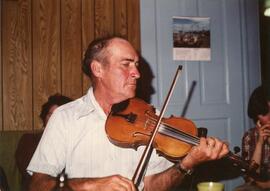 John Allen Beaton, Toms Fiddle